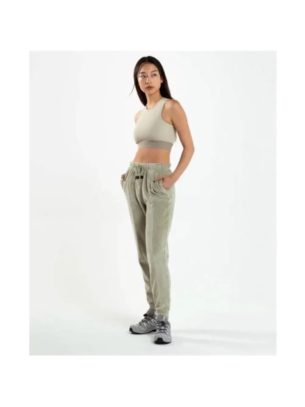 Fear of God Essential Joggers in Seafoam Size Small